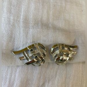 Coro Vintage Silver‎ Tone Clip on Earrings